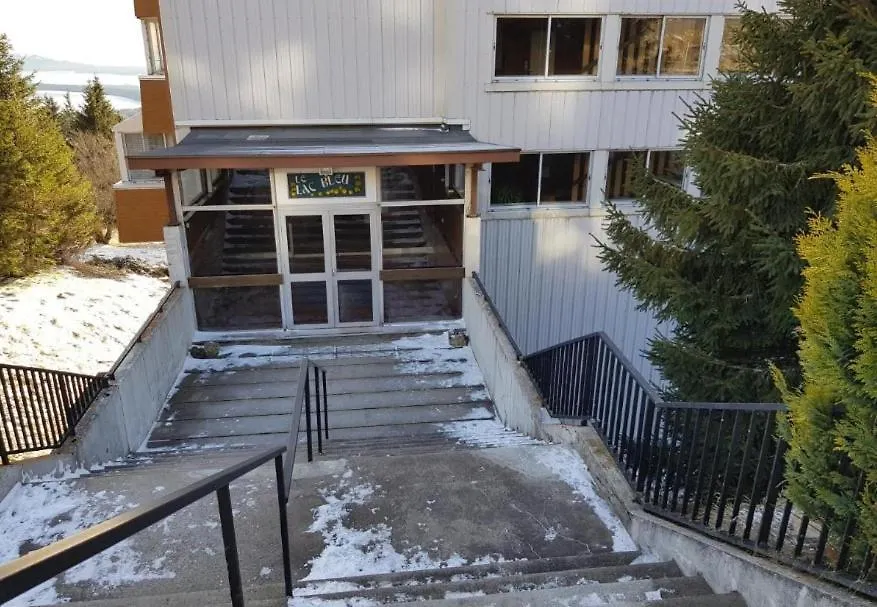 סופר בס Les Pistes Vertes Le Lac Bleu Chez Lorenzo Et Severine סופר בס